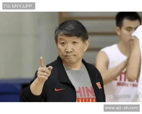 网友质疑:“CBA不就是看足球的吗?”